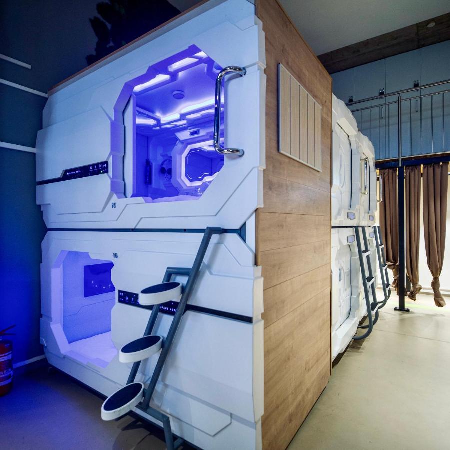 Spacehotel Karlsruhe Exterior photo